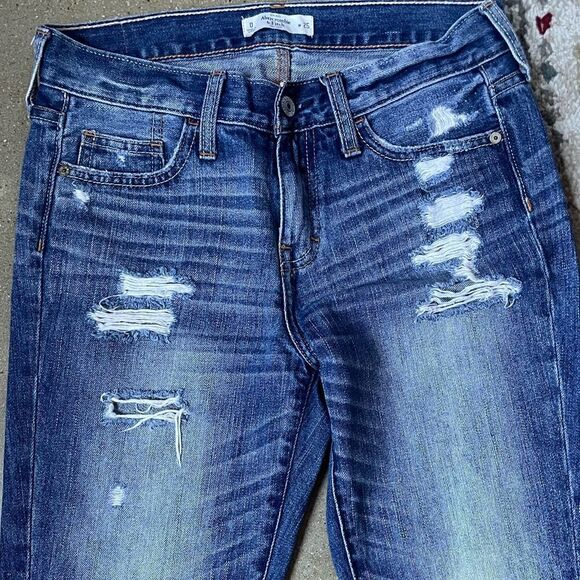 Abercrombie & Fitch Medium Wash Distressed Skinny Jeans (Size: 0/25) - Picture 12 of 12